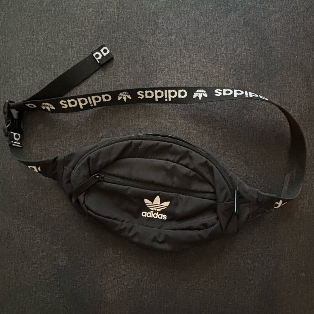 Adidas Black Fanny Pack / Crossbody Bag – Unisex
